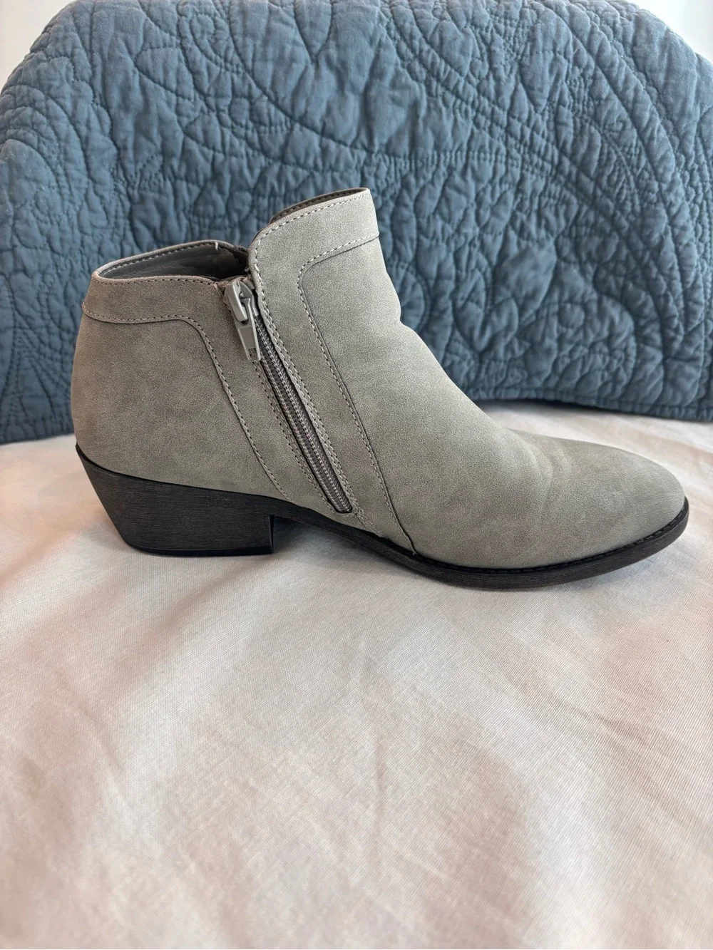 Maurices Gray Faux Suede Side Zip Ankle Booties Size 9 NWOT